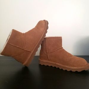 Bear Paw Ankle Booties Size 9, Color: Camel